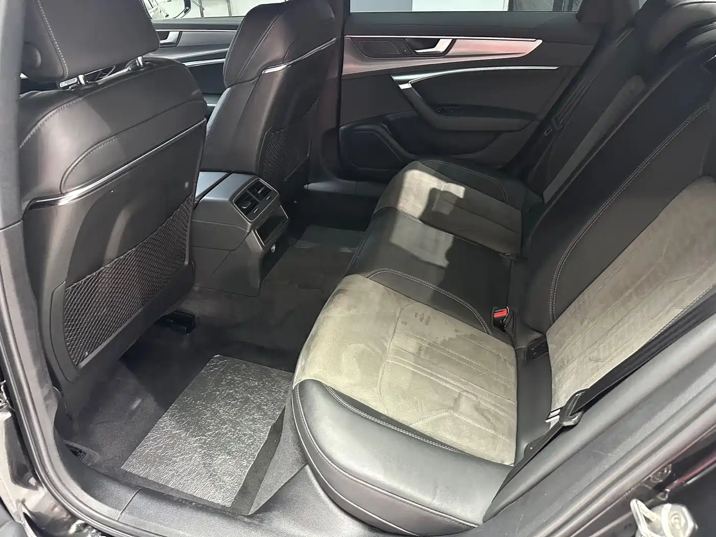 Audi A6L 2022 40 TFSI Luxury Elegance фото 5