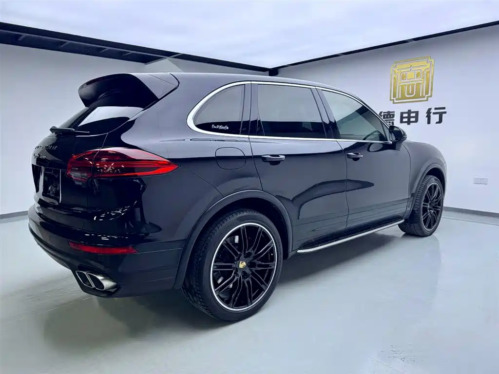 Porsche Cayenne 2015 Cayenne Turbo 4.8T фото 4