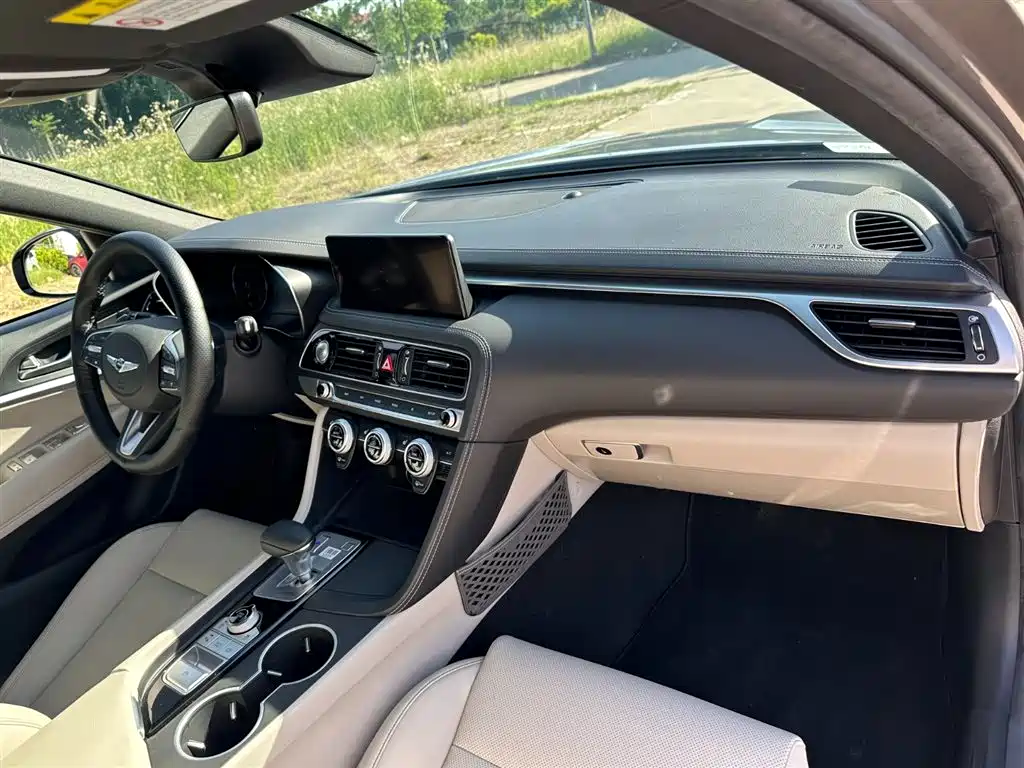 Genesis G70 2023 Model 2.0T RWD Luxury Edition фото 16