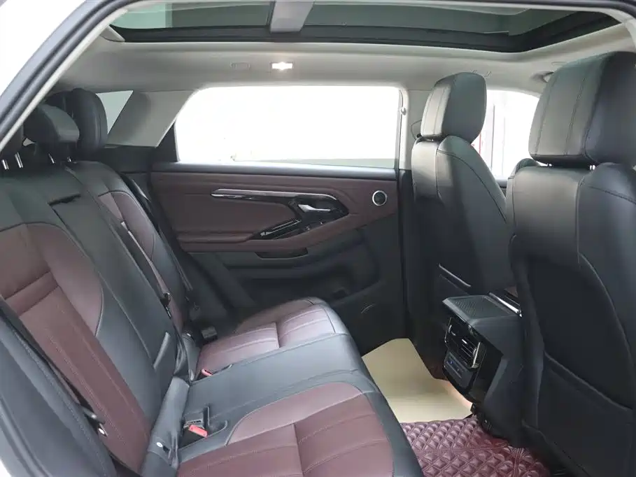 Land Rover Range Rover Evoque 2021 Range Rover Evoque L 249PS R-Dynamic SE Luxury Edition фото 16