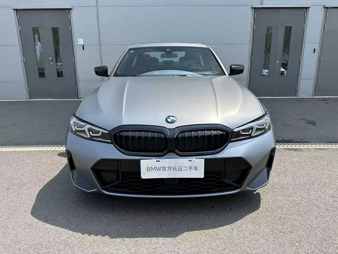 BMW 3 Series 2025 330Li 50th Anniversary Limited Edition фото 3