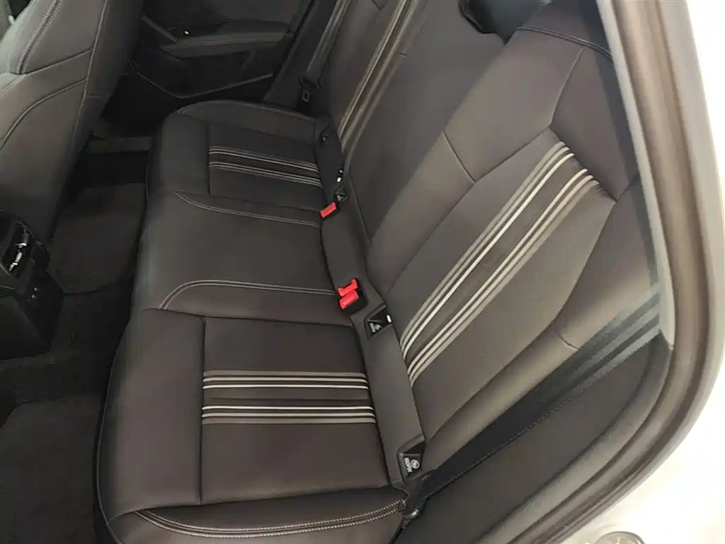Audi A3 2023 Facelift Sportback 35 TFSI Fashion Sport фото 17