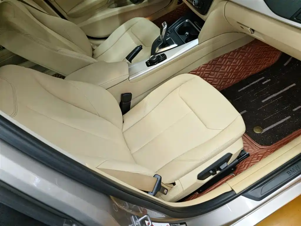 BMW 3 Series 2014 320Li Fashion фото 25