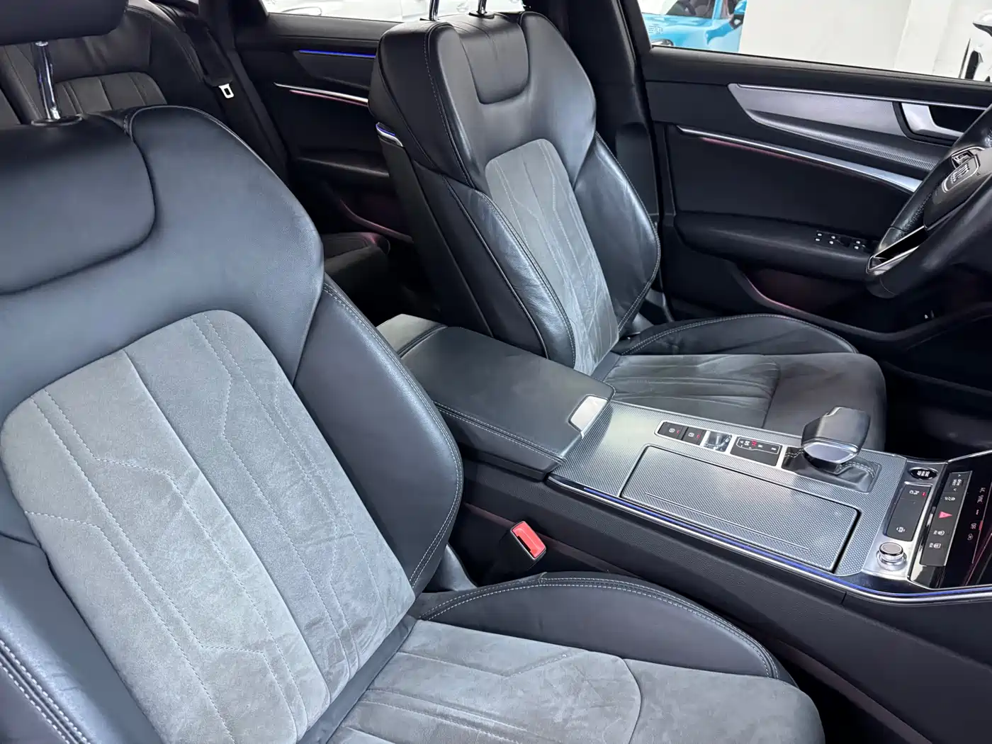 Audi A6L 2021 45 TFSI Exclusive Sport фото 17