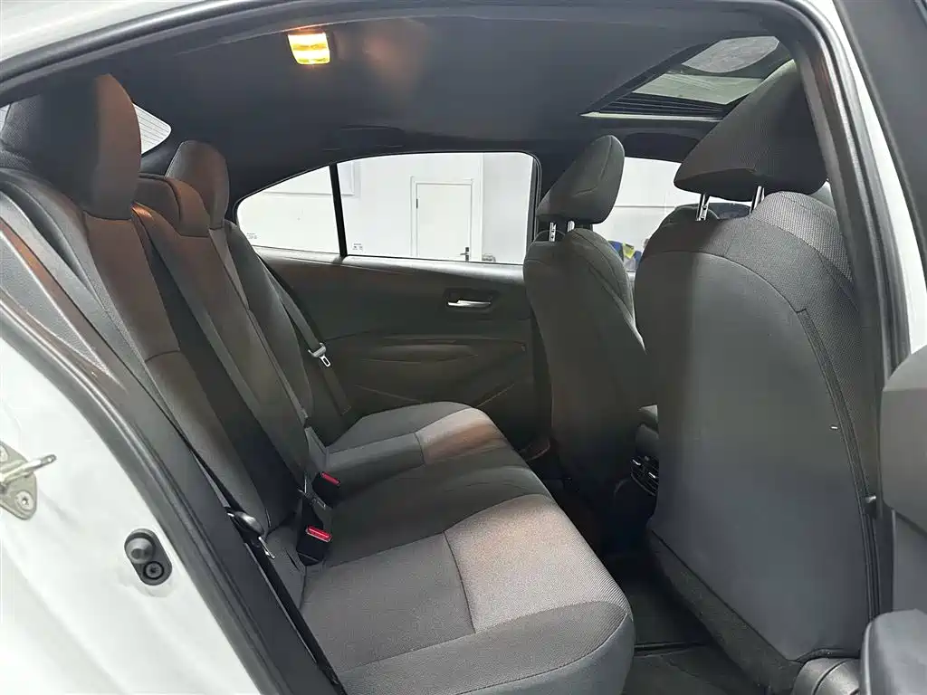 Toyota Levin 2022 Dual Engine 1.8H E-CVT Luxury Edition фото 15