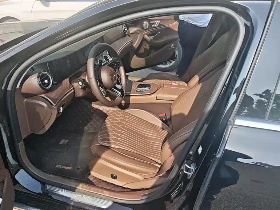 Mercedes-Benz E-Class 2023 Facelift E 300 L Luxury фото 9