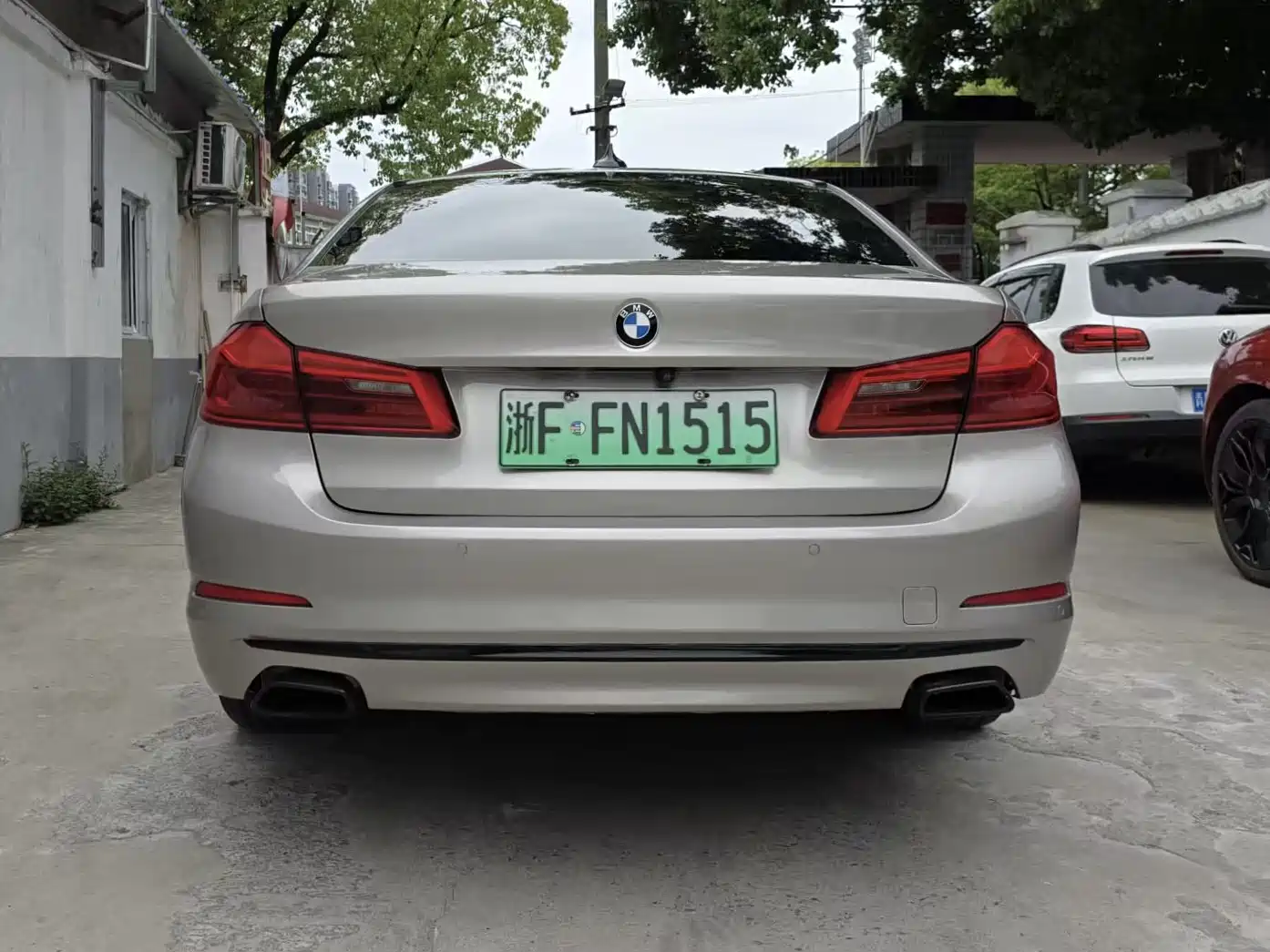 BMW 5 Series New Energy 2019 530Le Luxury Package фото 8