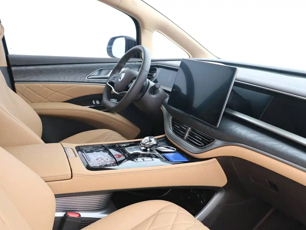 Denza D9 2026 2025 DM-i Smart Drive Edition 1020 AWD Premium