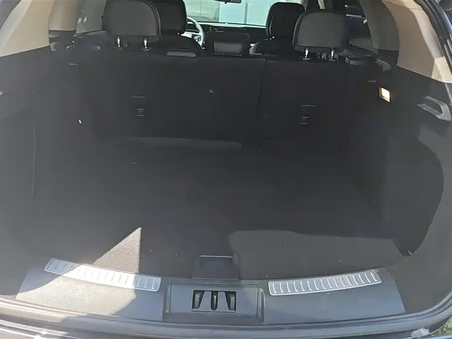 LINCOLN ADVENTURER