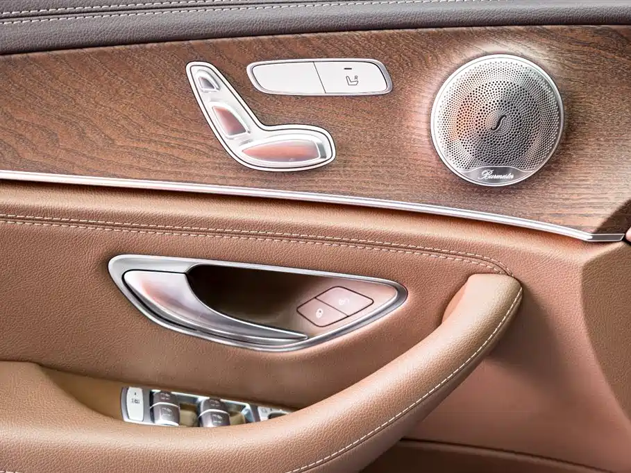 Mercedes-Benz E-Class 2022 E 260 L фото 18