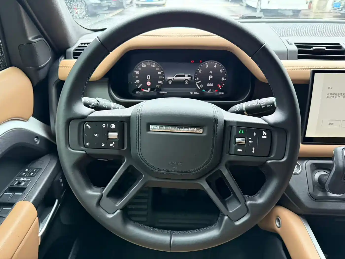 Land Rover Defender 2025 110 3.0T P400 -Dynamic HSE фото 10