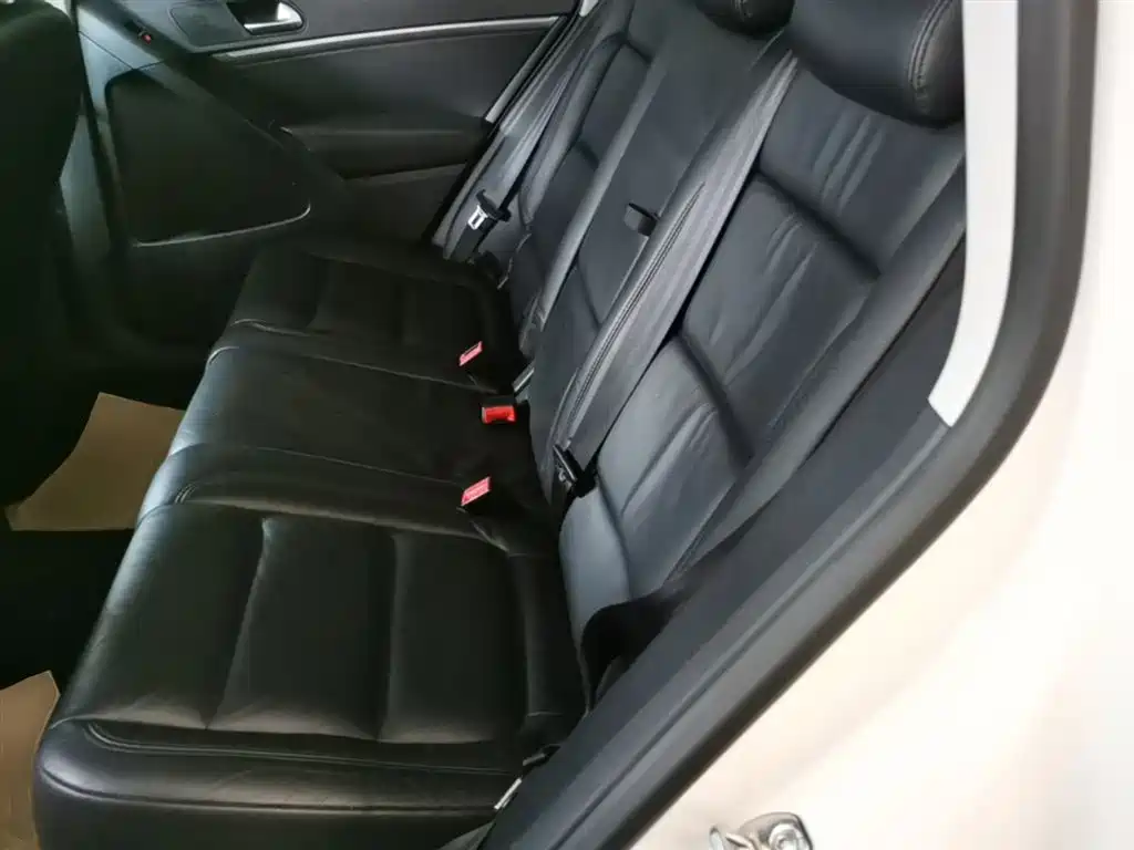 Volkswagen Tiguan 2015 1.8TSI Automatic 2WD Comfortline фото 17