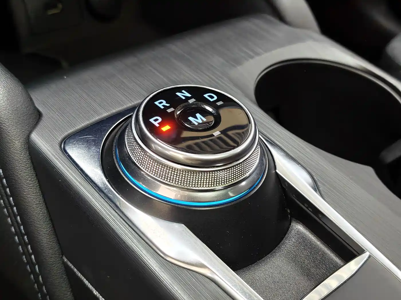 FORD FOX ACTIVE