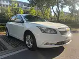 Фото 2 - Chevrolet Cruze