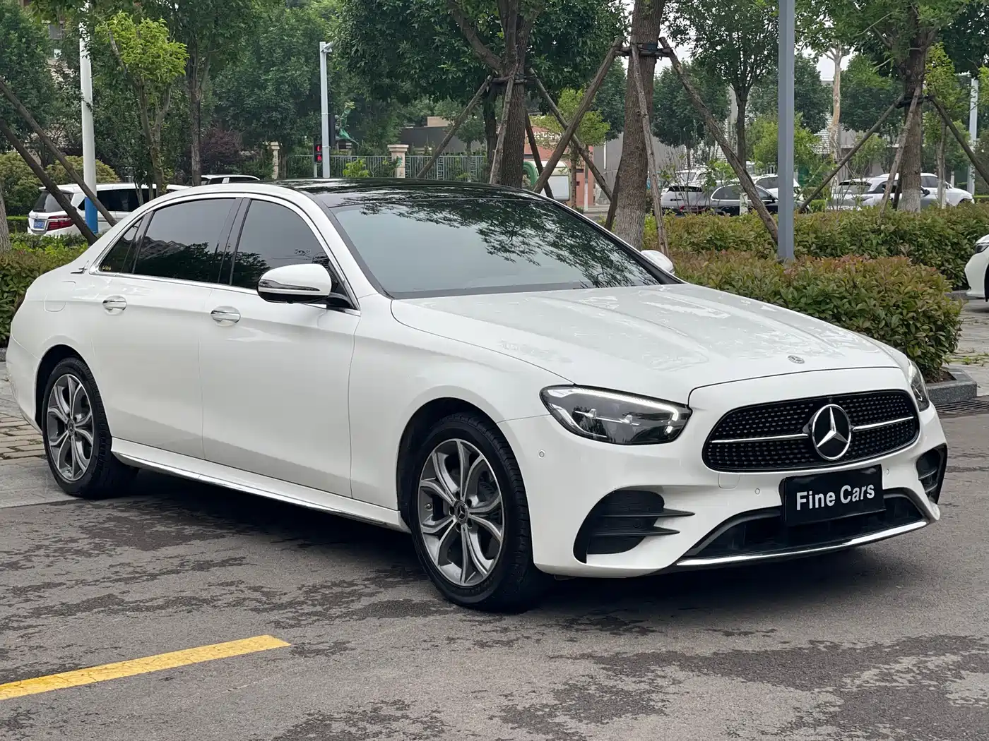 MERCEDES-BENZ E-CLASS