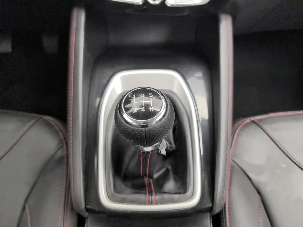Photo 13 - Zhonghua V3