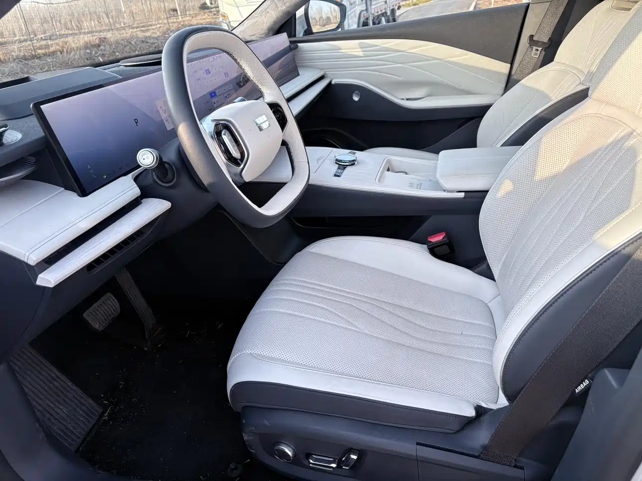 GEELY GALAXY GALAXY E8