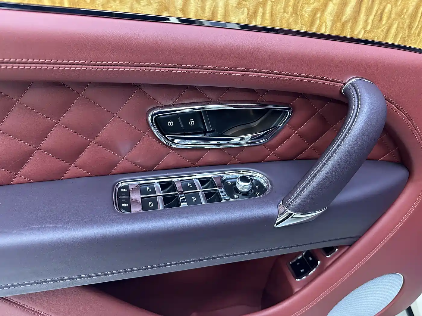 Bentley Bentayga 2017 2017 6.0T Standard Edition