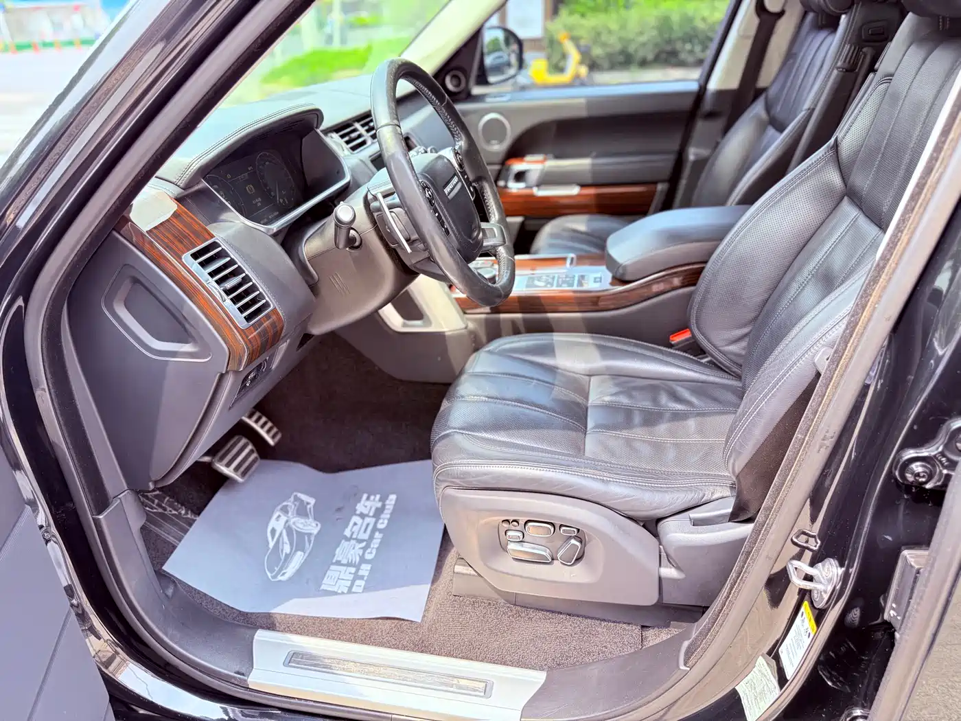 Land Rover Range Rover 2015 5.0 SC V8 AB Prestigious Genesis Extended Edition фото 9
