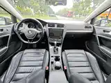 Фото 17 - Volkswagen Golf