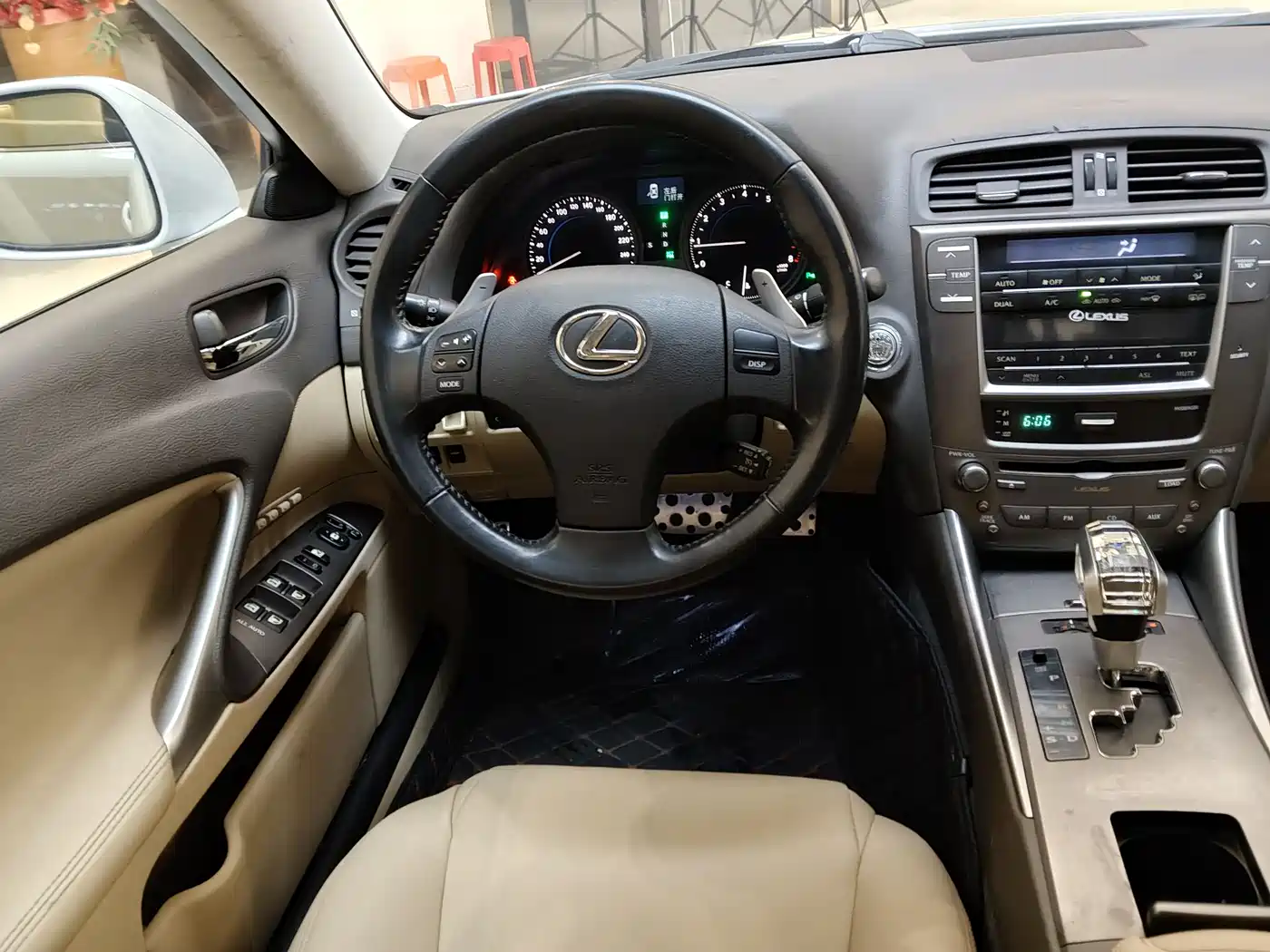 Lexus IS 2009 300 Dynamic Edition фото 10