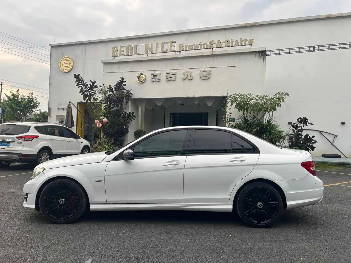 Mercedes-Benz C-Class 2013 C 300 Sport Grand Edition фото 8