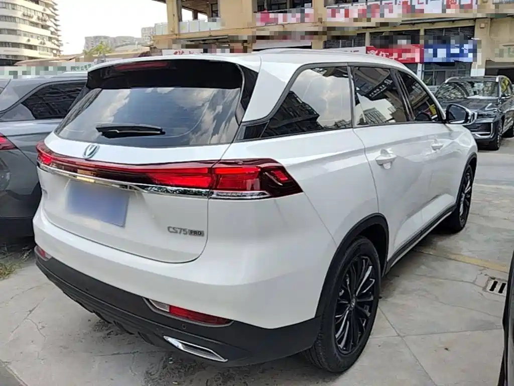 Changan CS75 2025 2025 Model PRO 1.5T Deluxe 7-seater