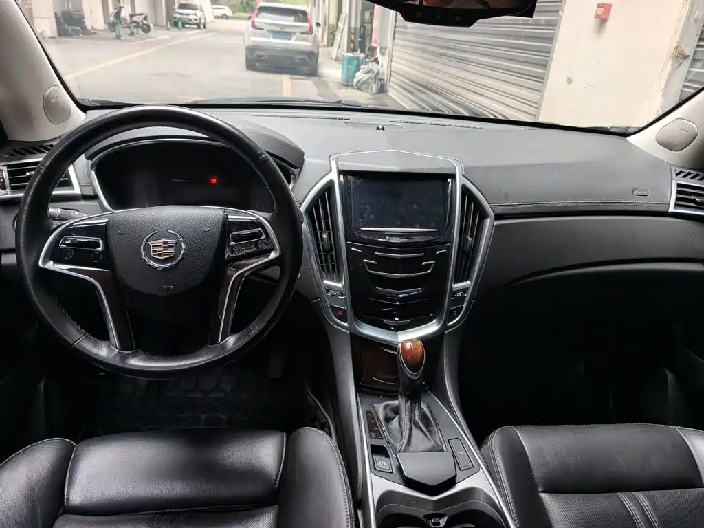 Cadillac SRX 2016 2015 3.0L Leading