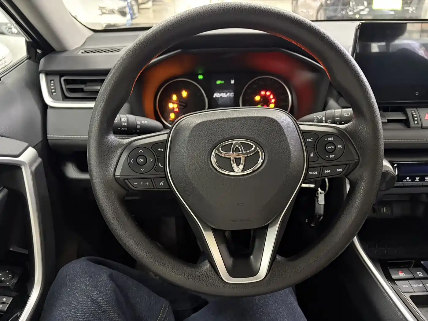 Toyota RAV4 Rongfang 2024 2.0L CVT FWD Urban Edition фото 13