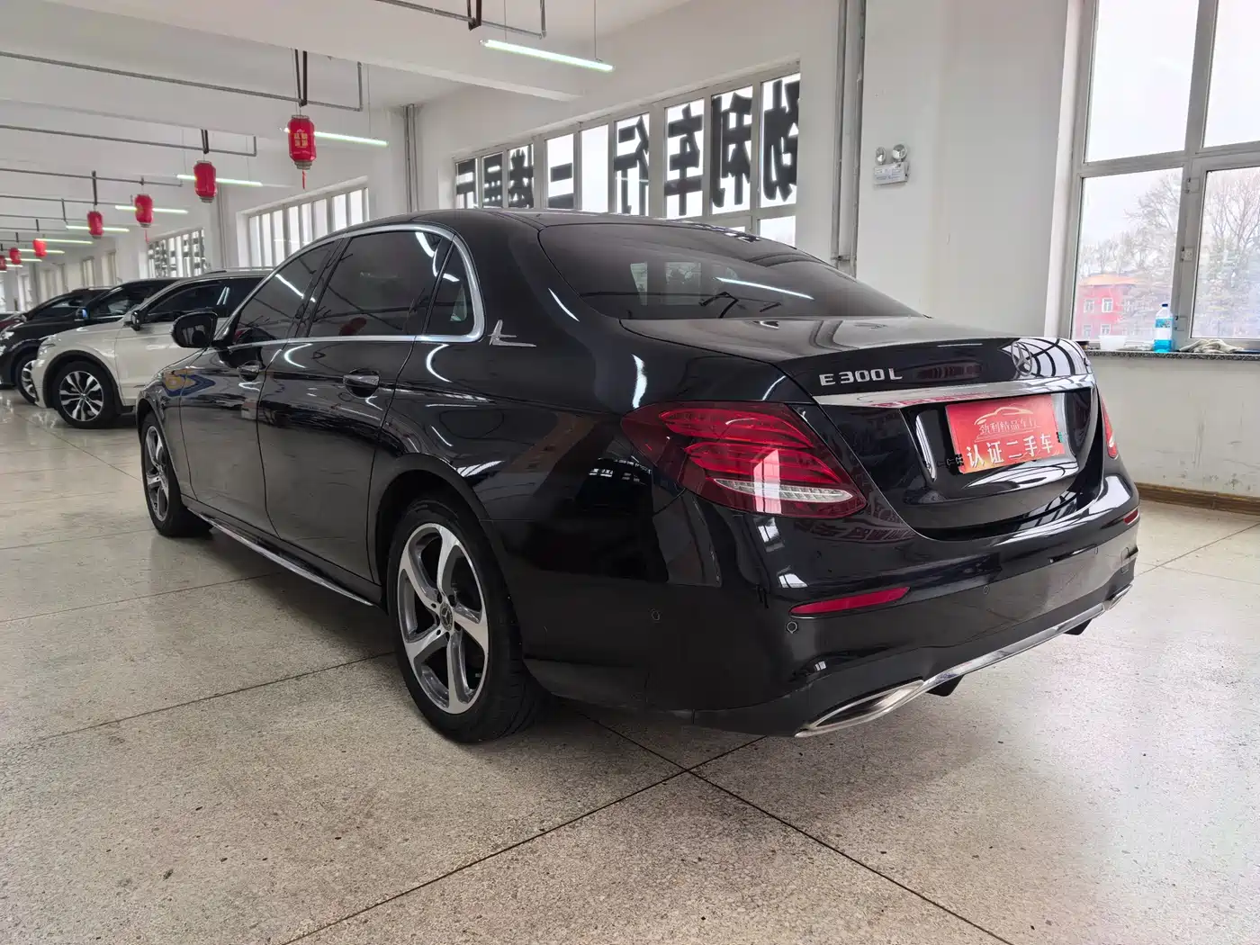 Mercedes-Benz E-Class 2019 E 260 L Sport 4MATIC фото 4