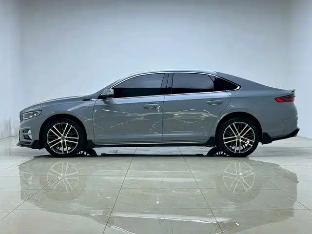Фото 3 - Geely Preface