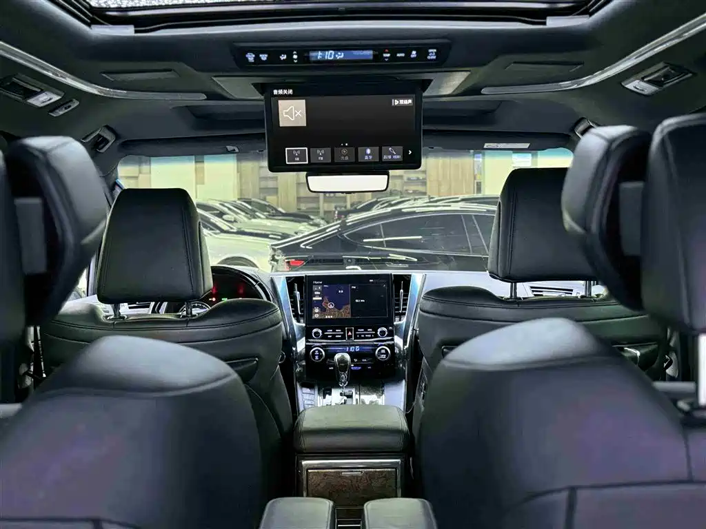 Toyota Alphard 2021 Hybrid 2.5L Ultimate фото 24