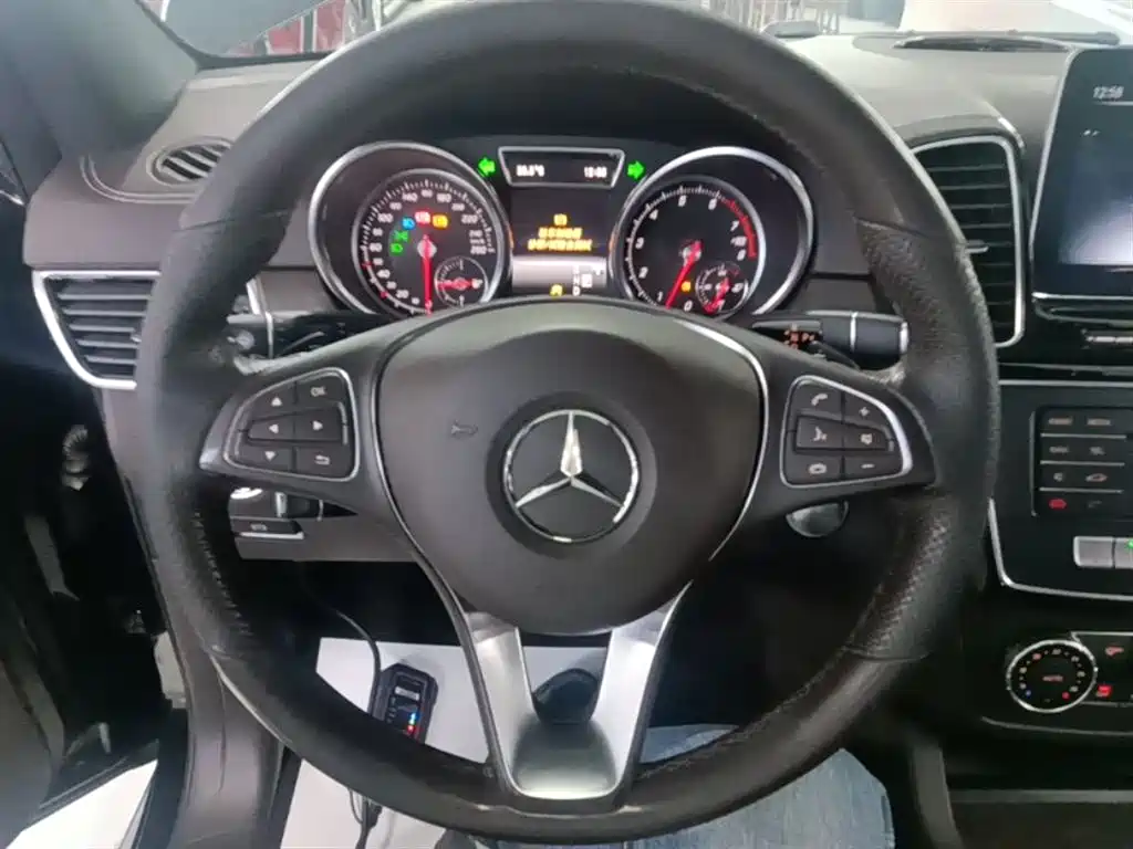 Mercedes-Benz GLE 2017 GLE 320 4MATIC Dynamic фото 11
