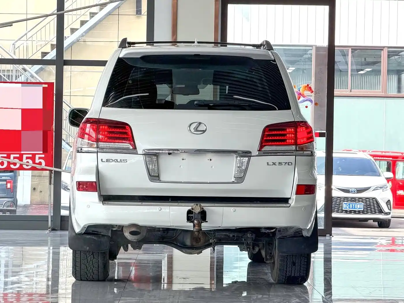 Lexus LX 2013 570 фото 4