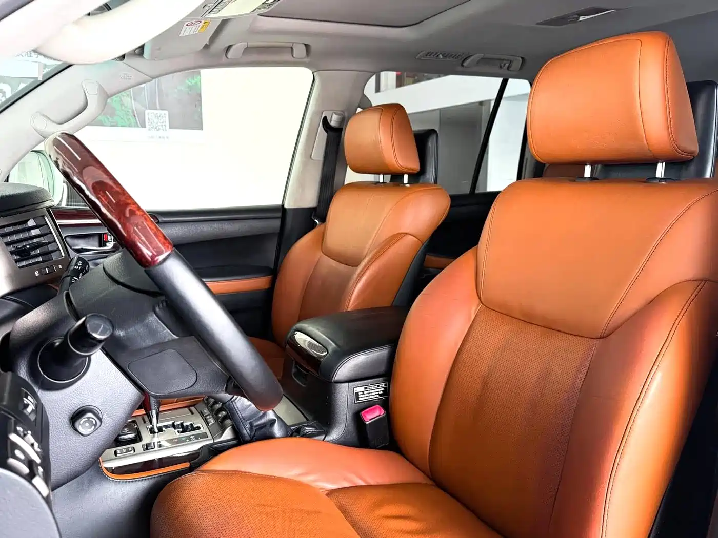 Lexus LX 2013 570 фото 8