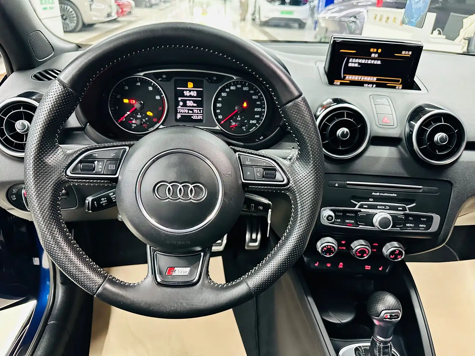 Фото 43 - Audi A1