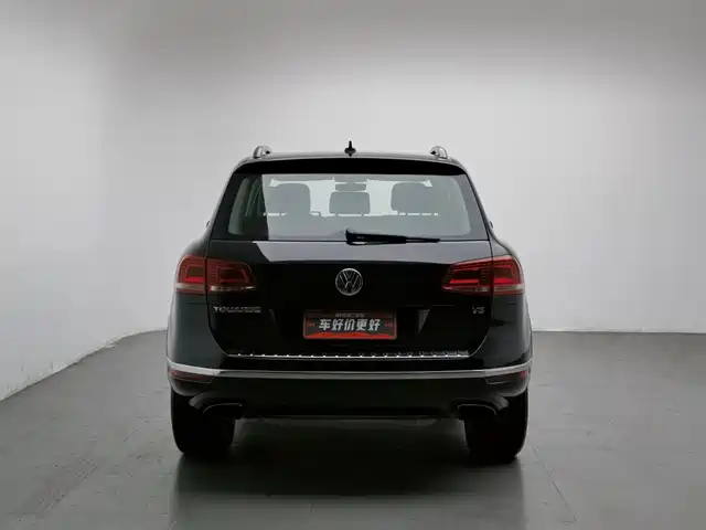 Volkswagen Touareg 2017 3.0TSI Explorer Edition — фото 4