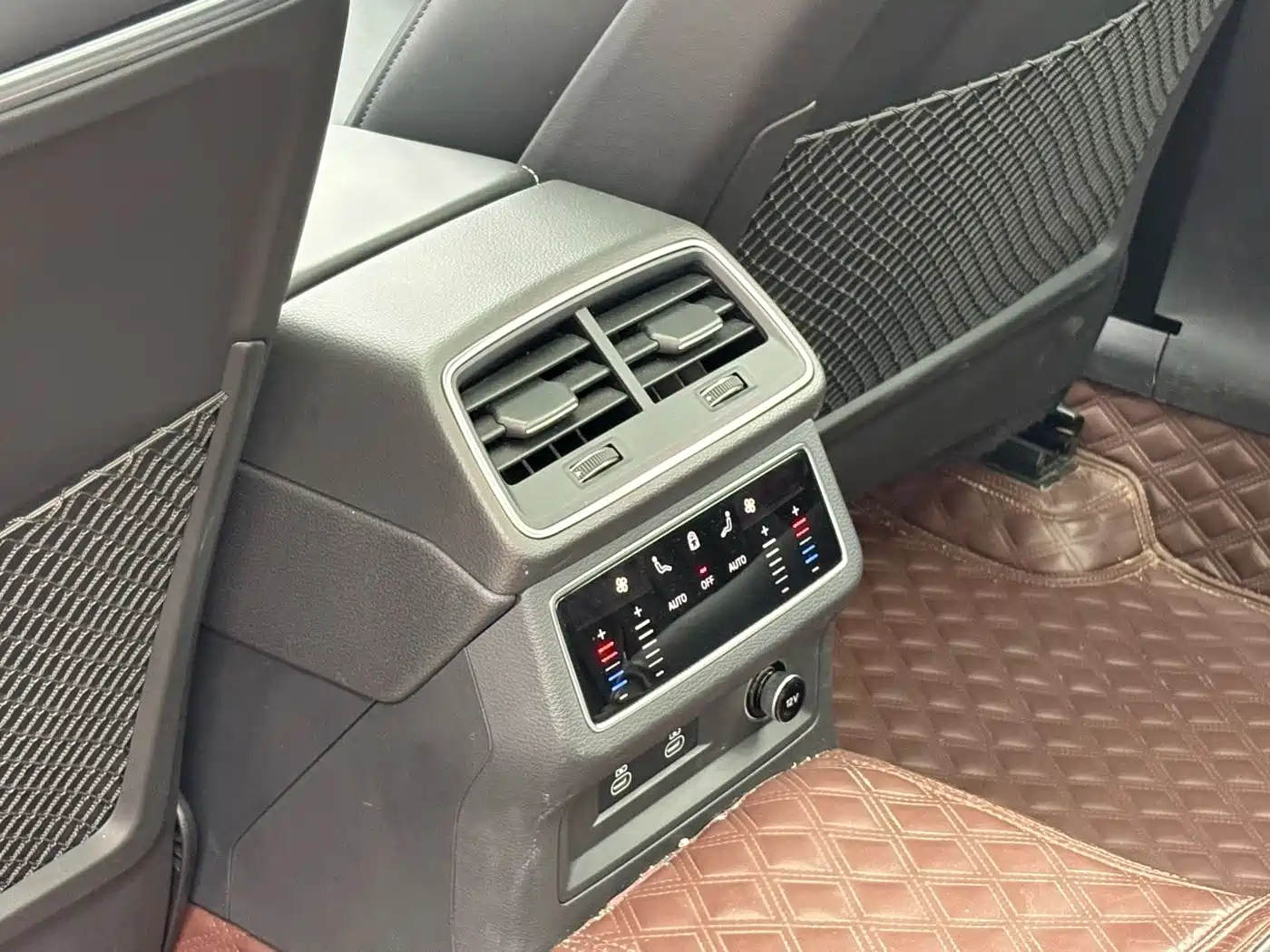 Audi A6L 2024 45 TFSI Premium Dynamic фото 15