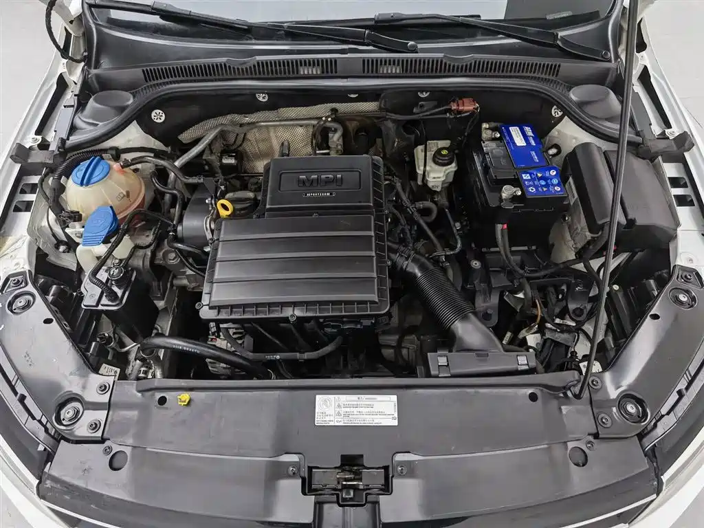 Volkswagen Sagitar 2017 1.6L Manual Comfort фото 6