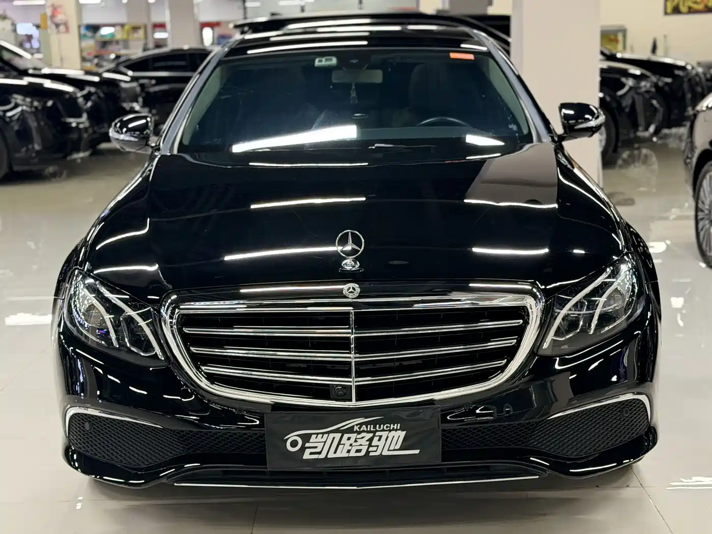 Mercedes-Benz E-Class 2020 E 300 L Fashion фото 2
