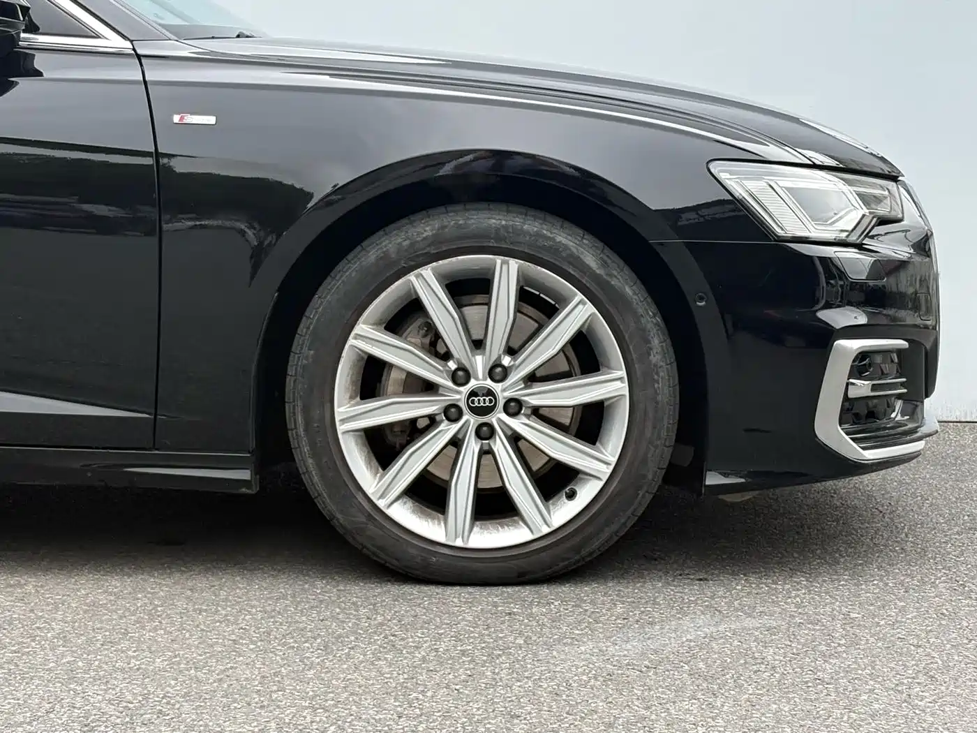 Audi A6L 2024 45 TFSI Premium Dynamic фото 25