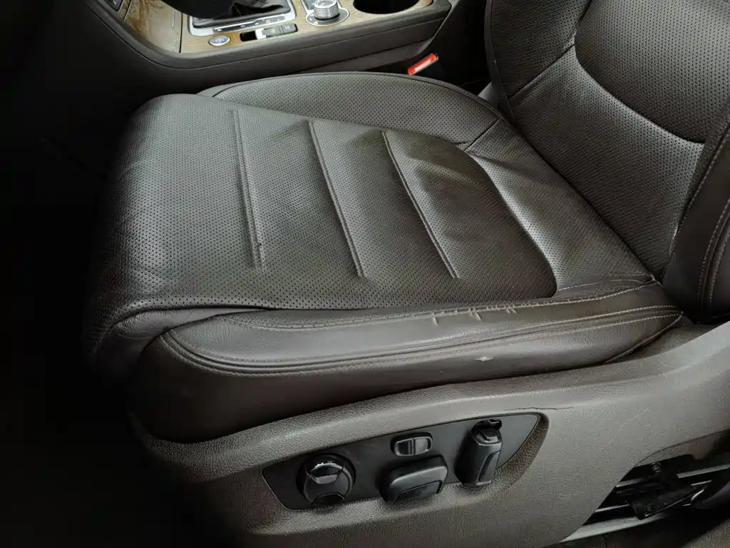 Фото 20 - Volkswagen Touareg