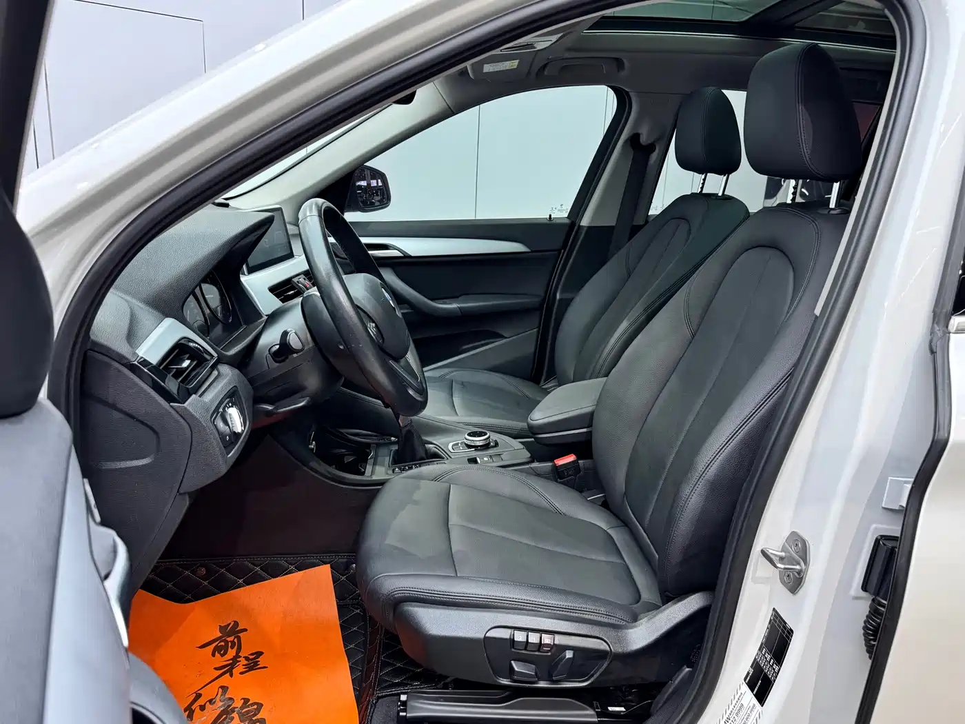 BMW X1 2019 sDrive20Li Leading Model фото 24