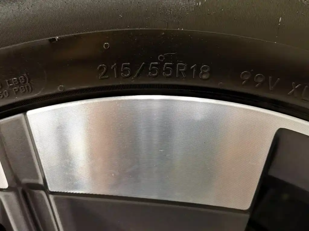 Geely Boyue REV 2026 2026 Extended Range Base Model