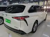 صورة 7 - Toyota Sienna
