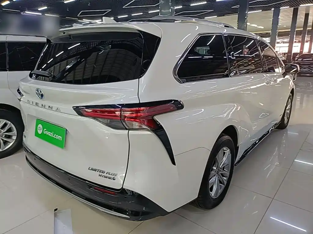 صورة 7 - Toyota Sienna