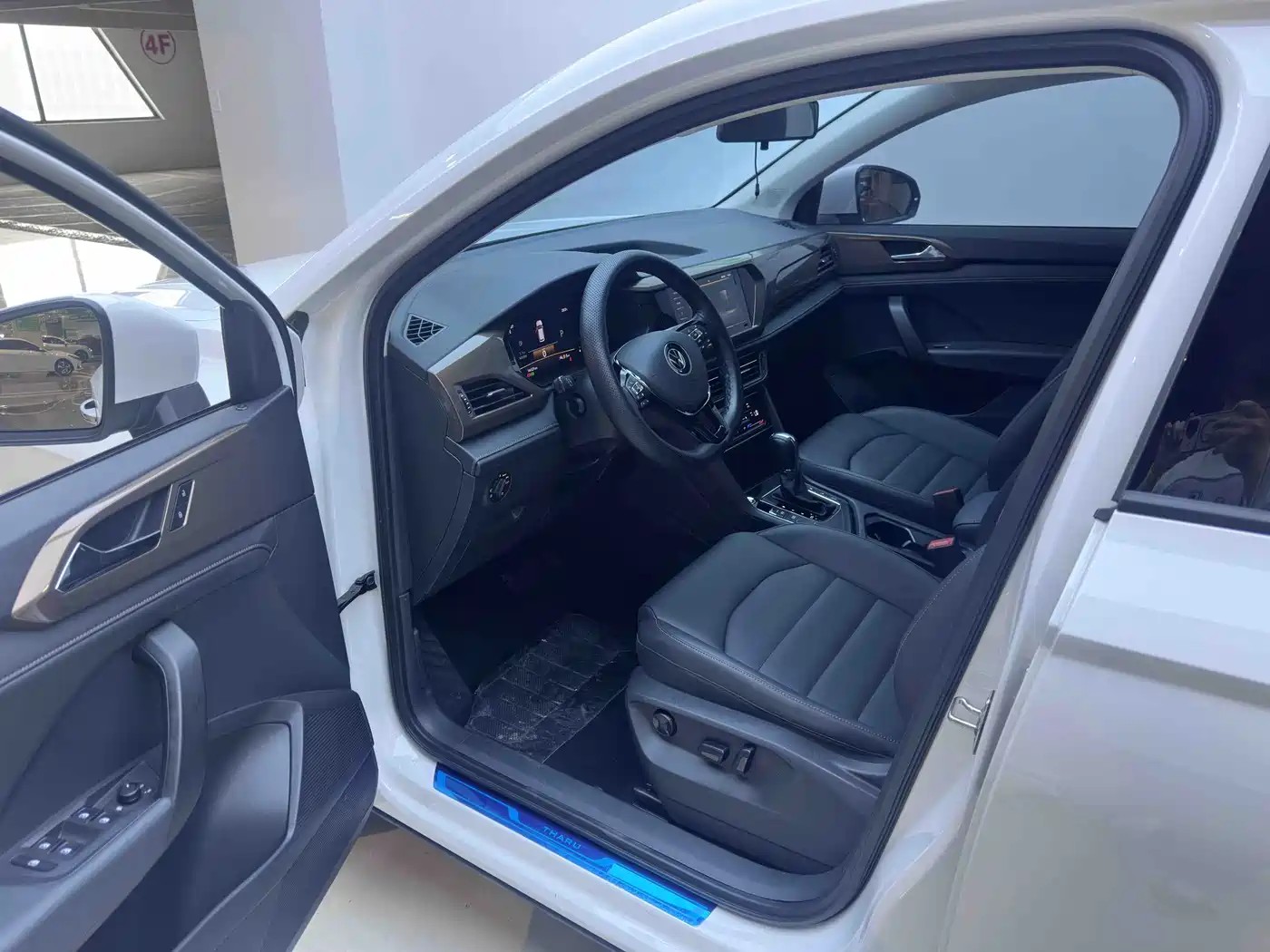 Volkswagen Tharu 2022 280TSI 2WD Comfort фото 9
