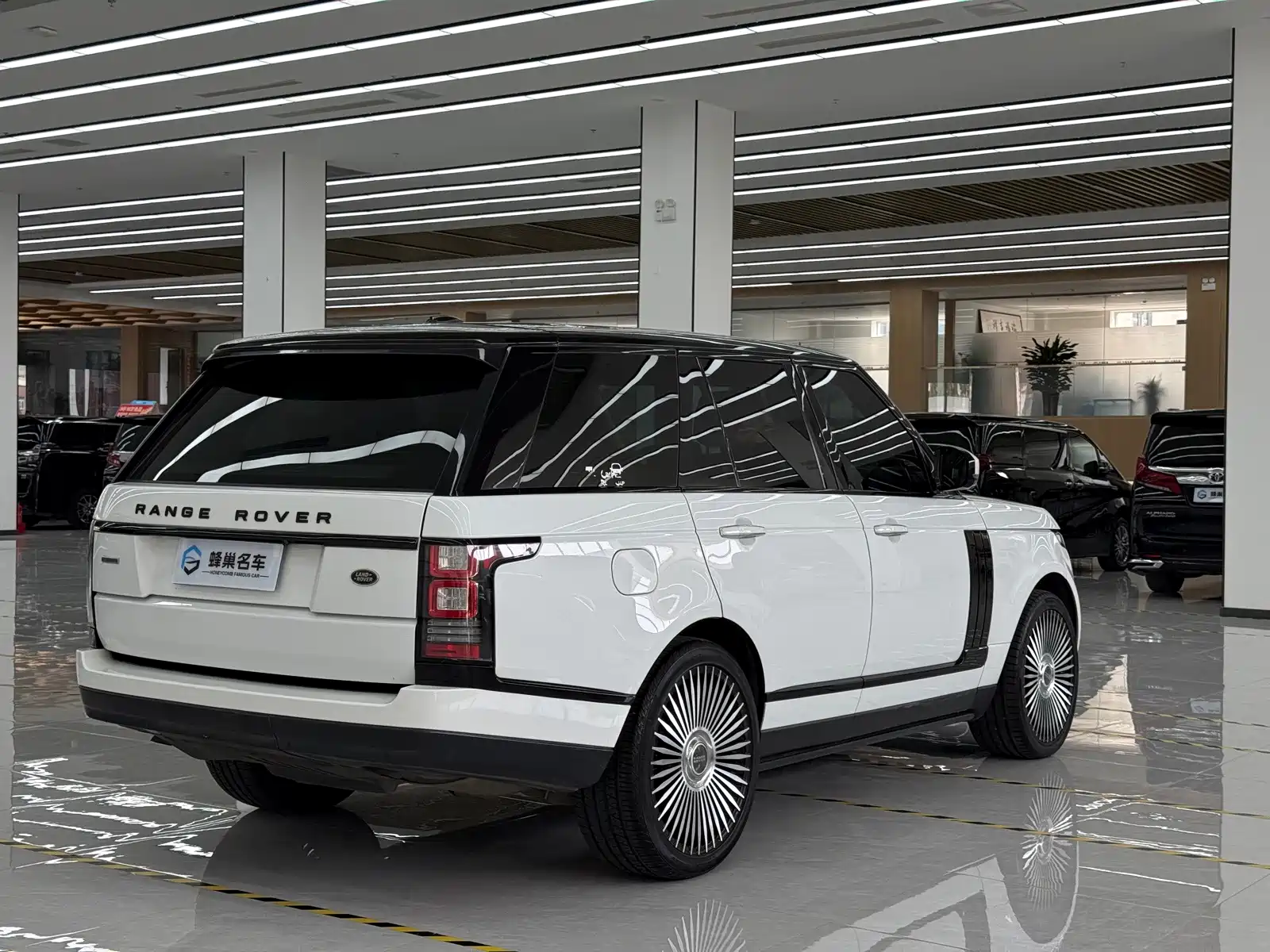 Фото 4 - Land Rover Range Rover
