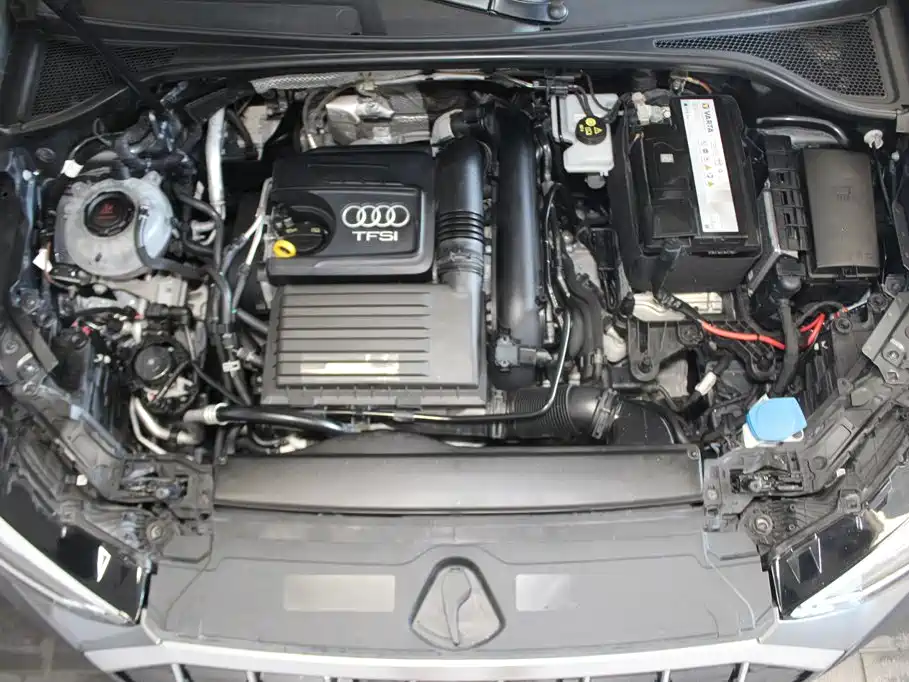 Фото 16 - Audi Q3