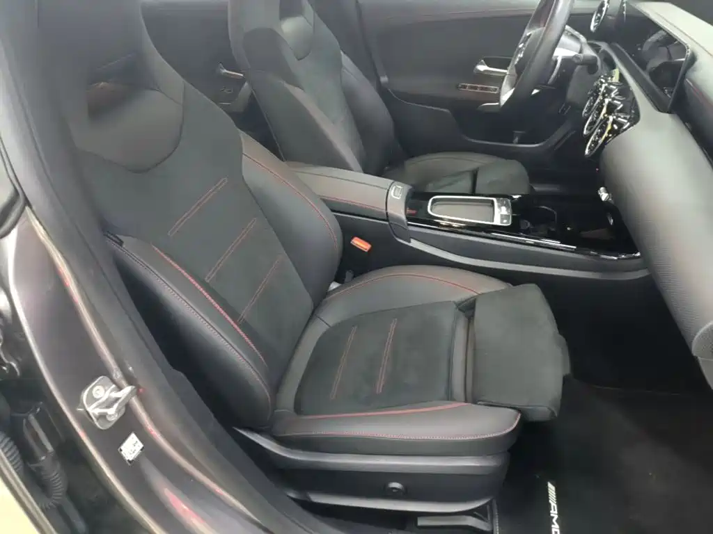 Фото 25 - Mercedes-Benz CLA (Import)